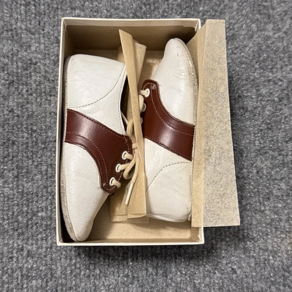 Vintage 50s Baby  Deer Baby Shoes Ideal Baby‎ Shoe Co. USA Brown/White SZ 2 BOX